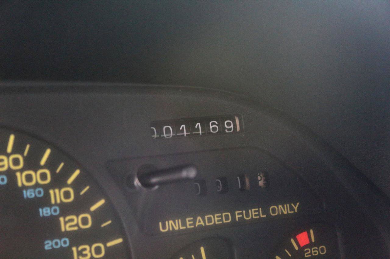 Used 1993 Chevrolet Camaro Z28 image 64