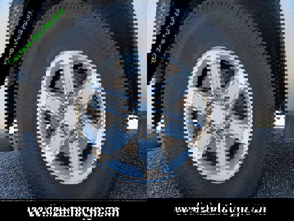 Used 2012 GMC Yukon XL SLT w/ SLT-2 Equipment Package AWD/4WD image 11