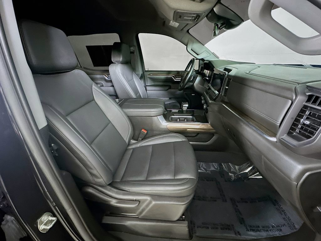 Used 2024 Chevrolet Silverado 1500 RST w/ Convenience Package II image 11