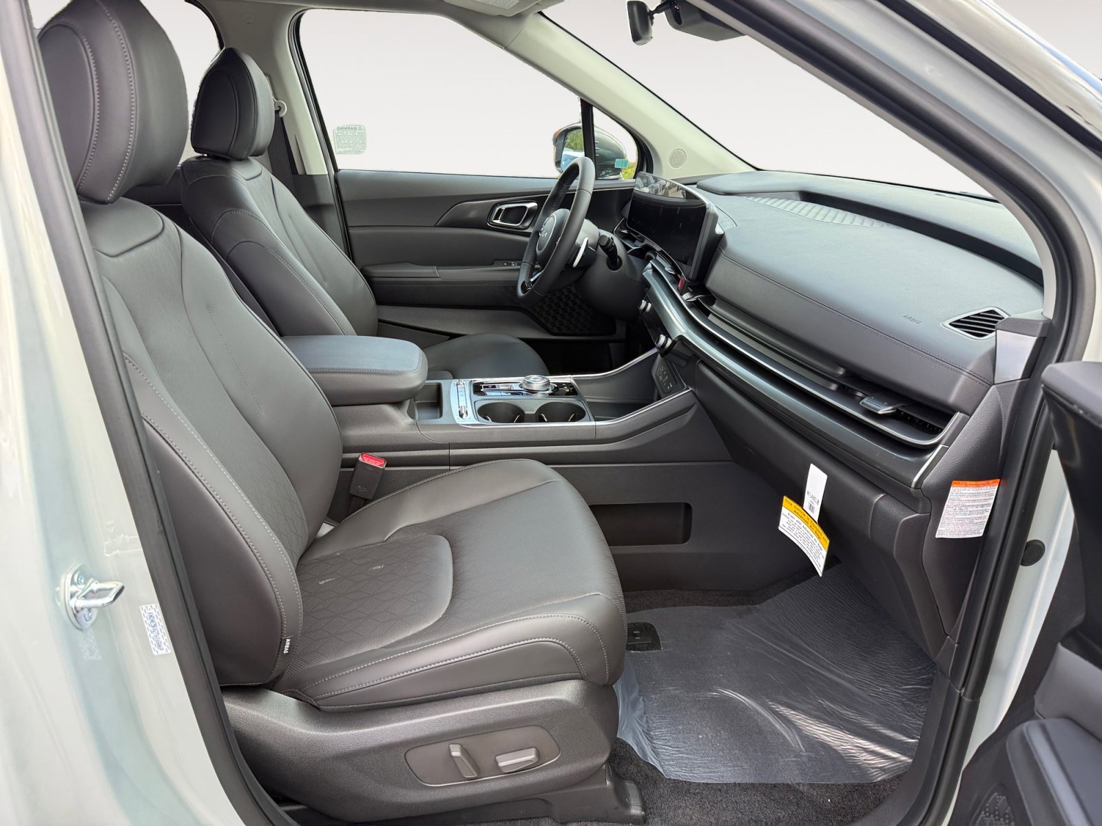 New 2026 Kia Carnival SX FWD image 18