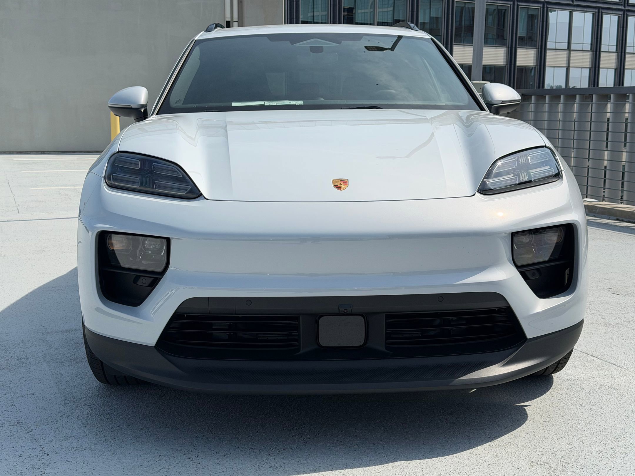 New 2026 Porsche Macan 4 Electric AWD/4WD image 10