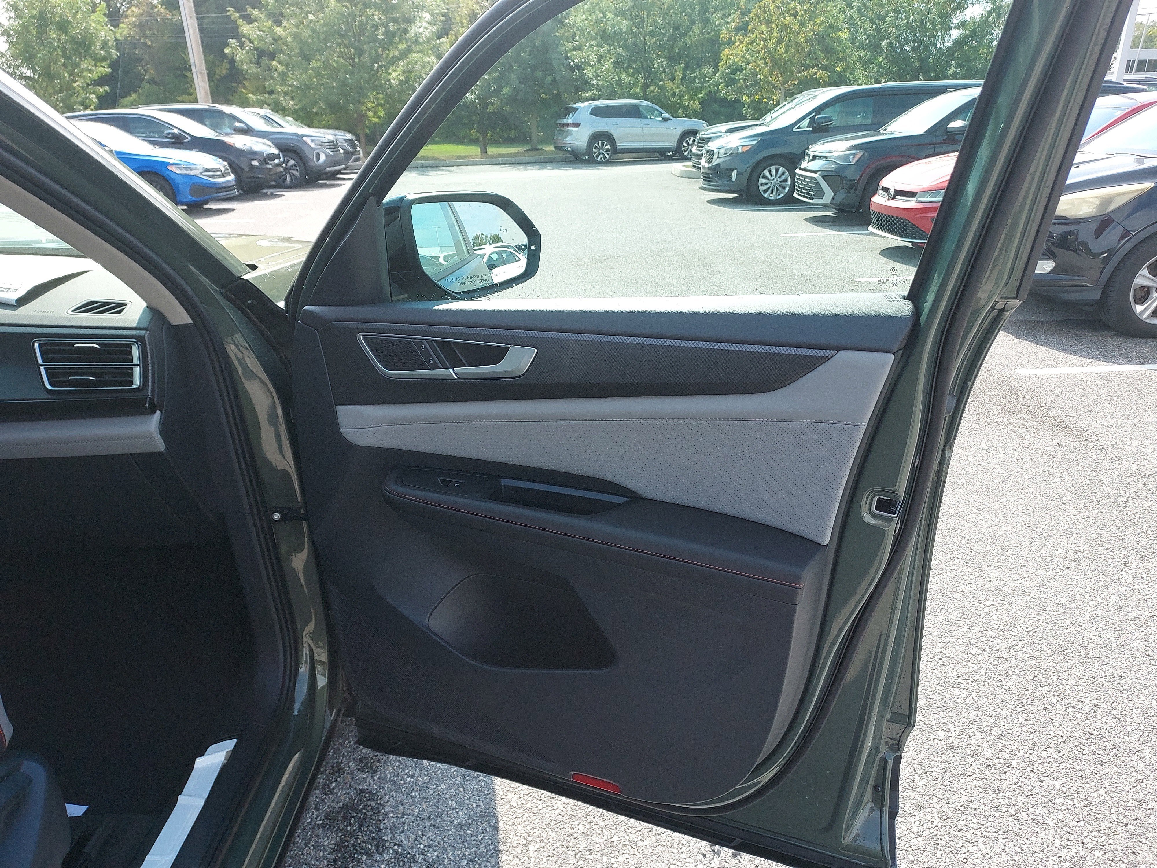 New 2026 Volkswagen Atlas Peak Edition image 23