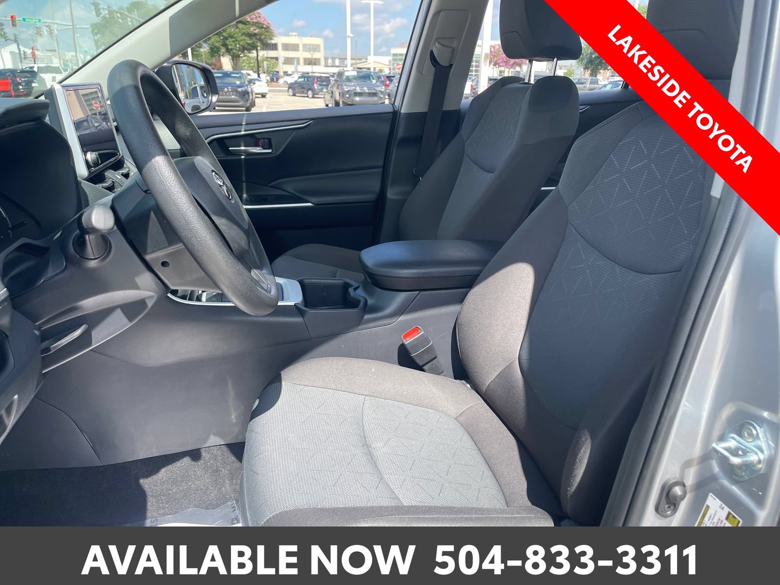 Certified 2025 Toyota RAV4 XLE FWD image 29