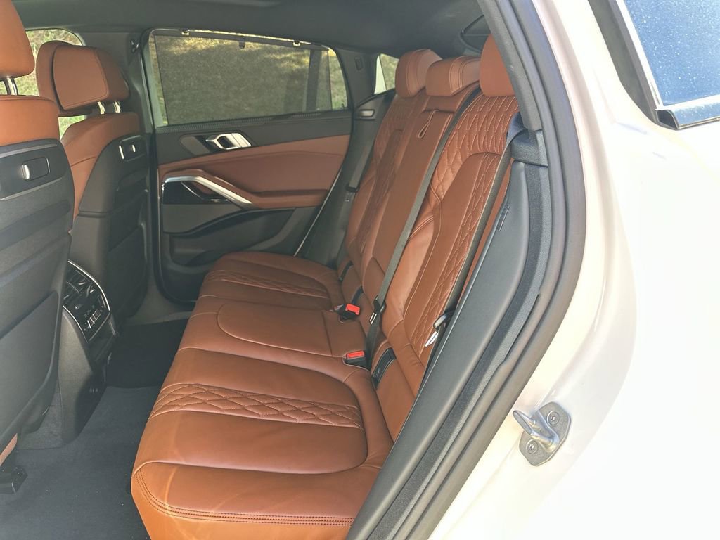 New 2026 BMW X6 M60i image 22