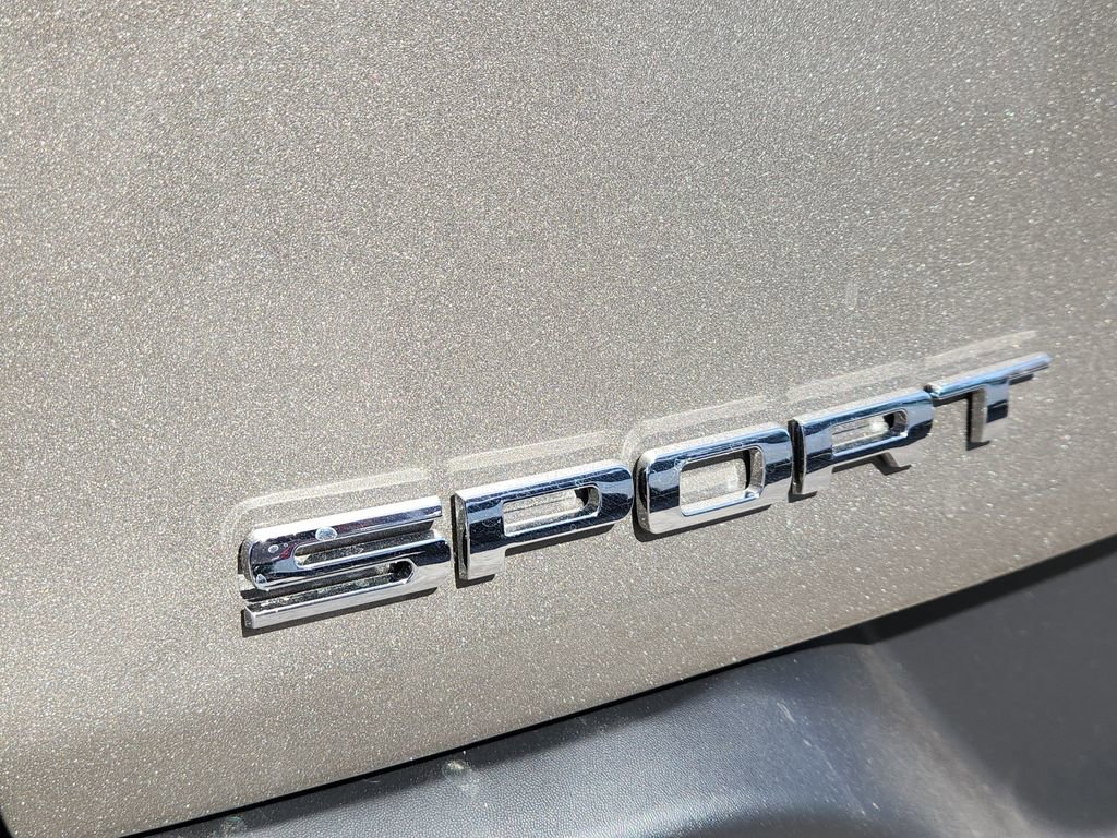 Used 2017 Jeep Cherokee Sport w/ Cold Weather Group image 19