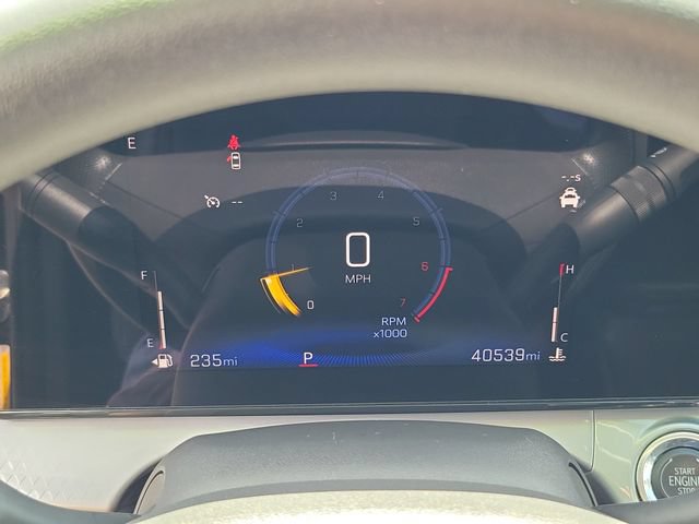 Used 2025 Chevrolet Trax LT FWD image 22