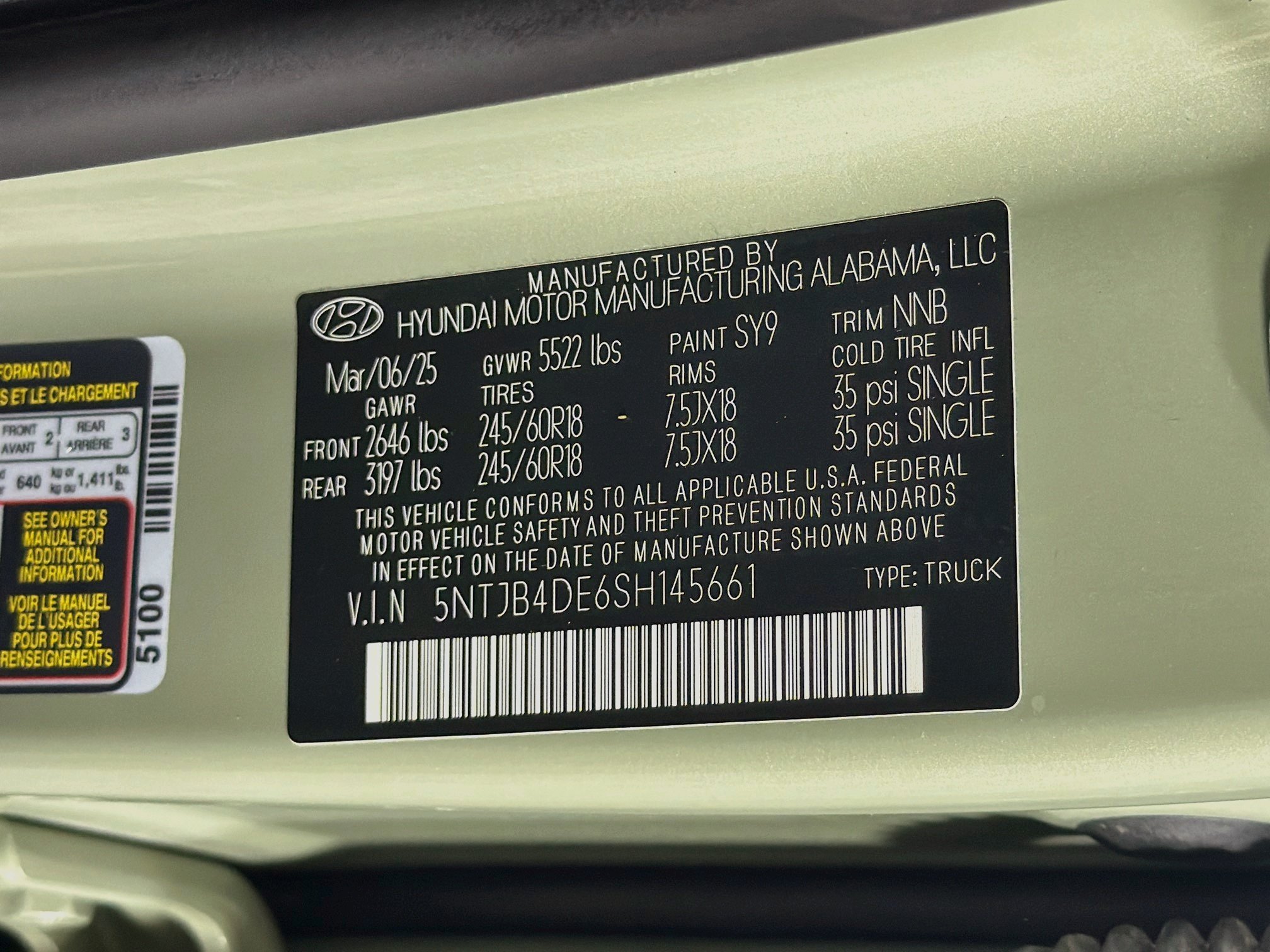 Used 2025 Hyundai Santa Cruz SEL FWD image 12