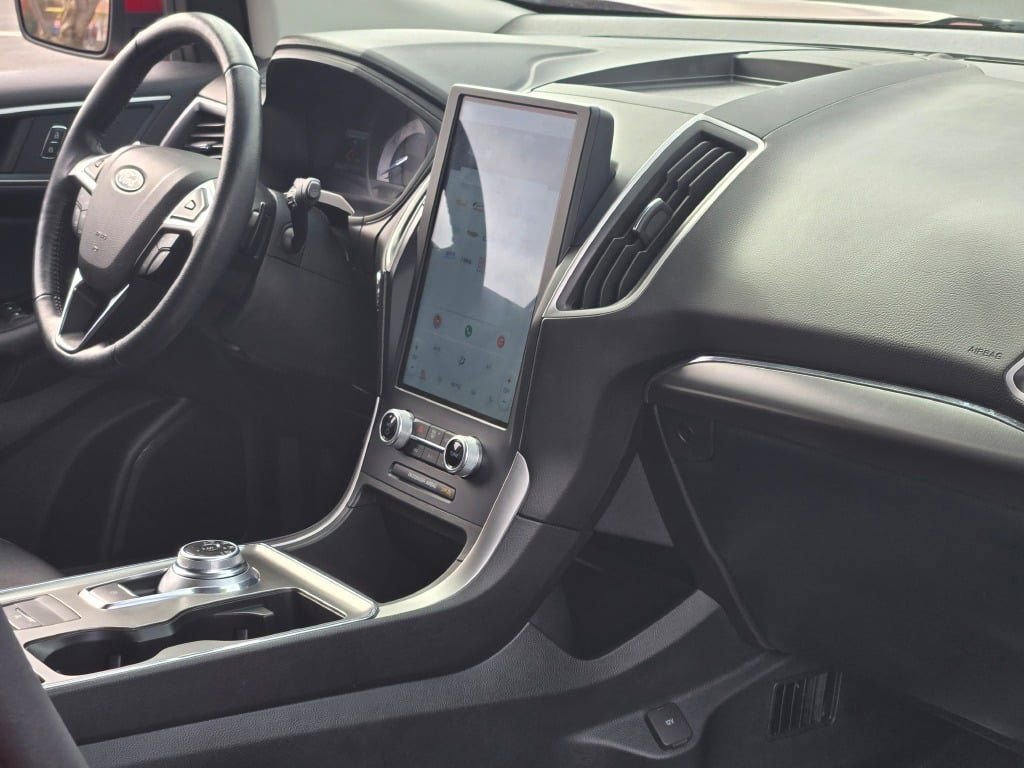 Used 2022 Ford Edge SEL w/ Convenience Package image 8