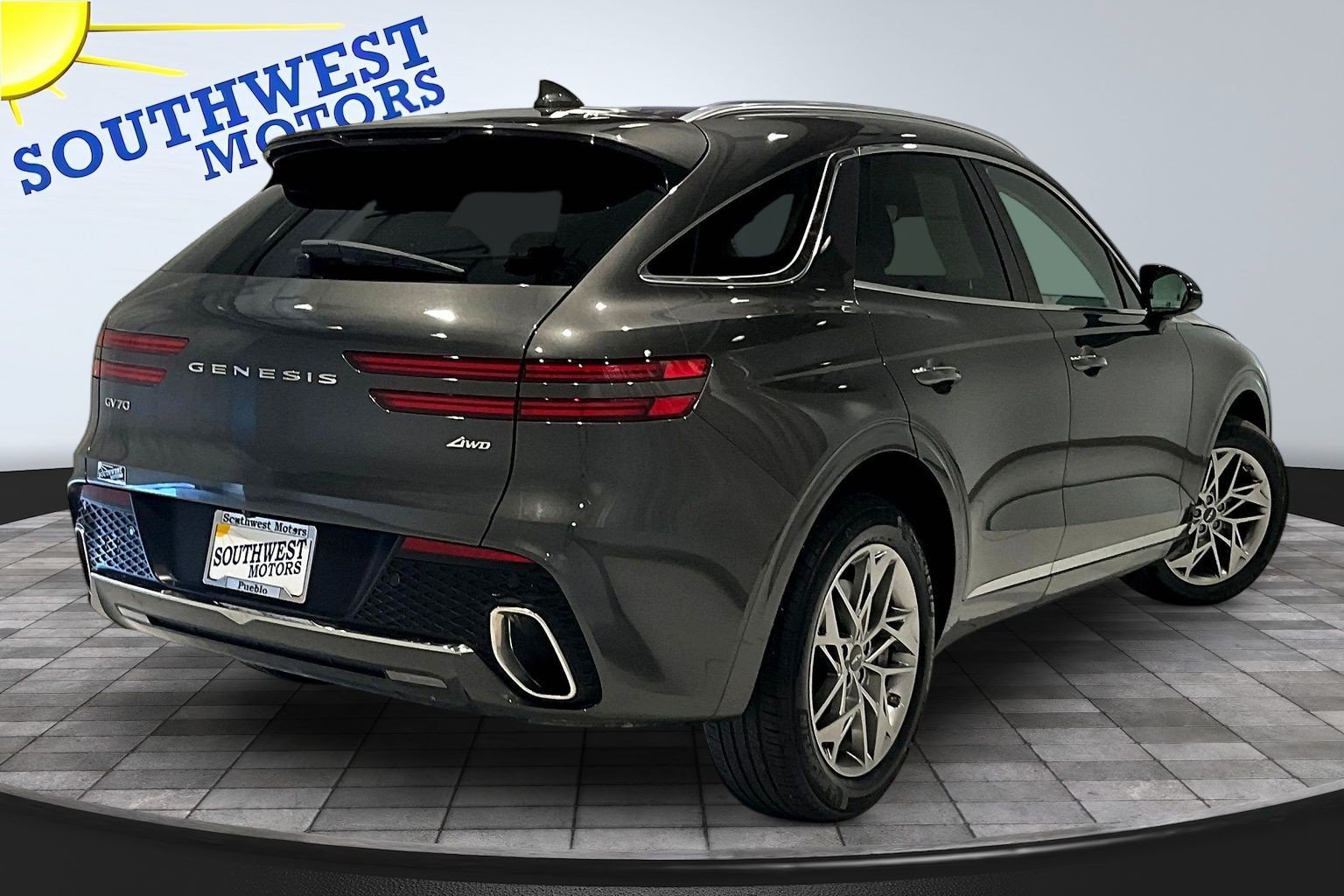 Used 2025 Genesis GV70 2.5T AWD/4WD image 7