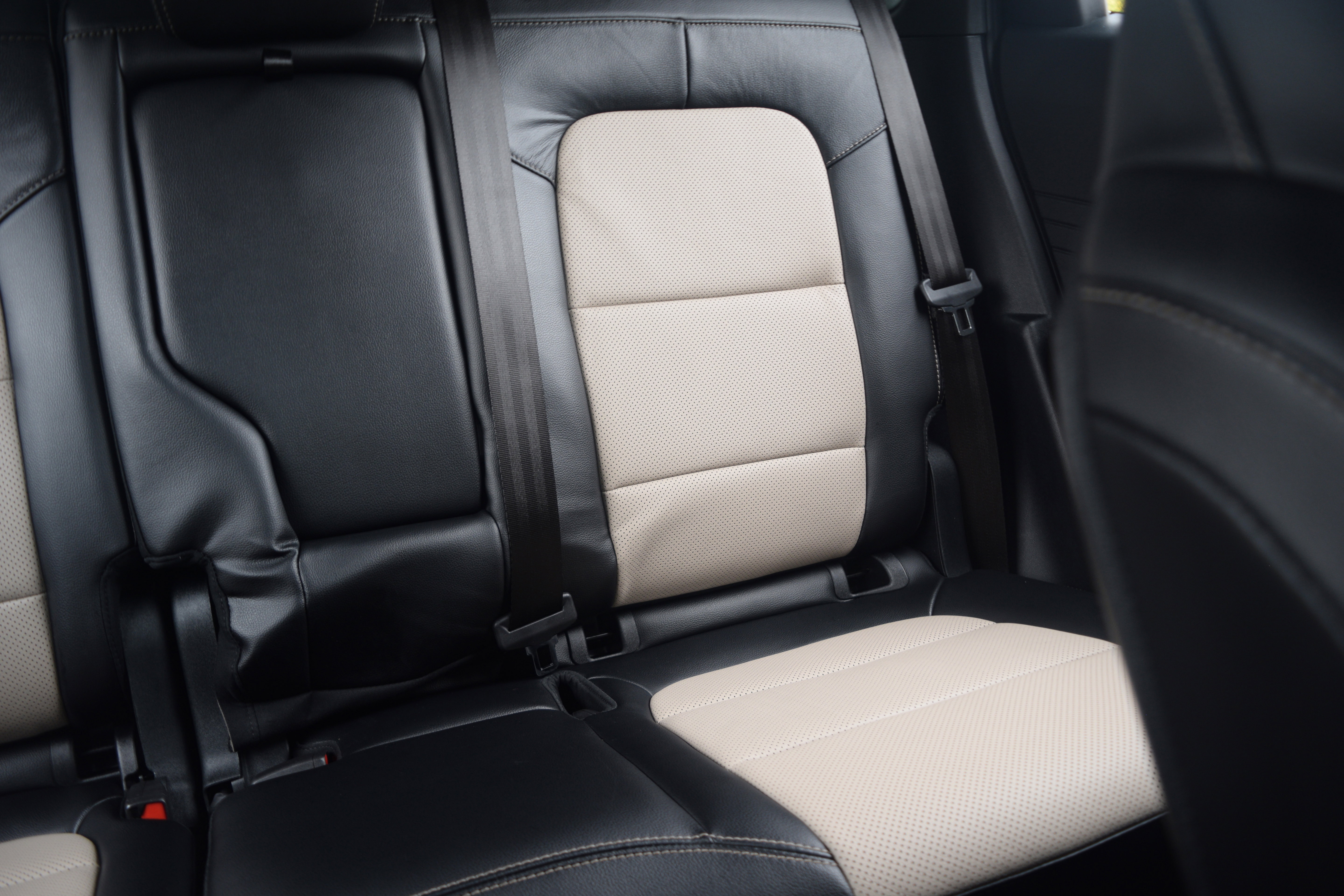 Used 2022 Ford Escape Titanium w/ Titanium Elite Package image 18