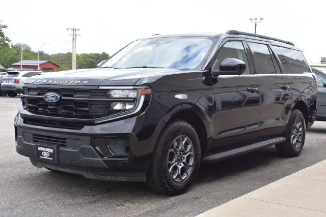 Used 2025 Ford Expedition Max Active AWD/4WD image 16