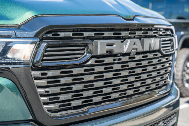 New 2026 RAM 1500 Express AWD/4WD image 14