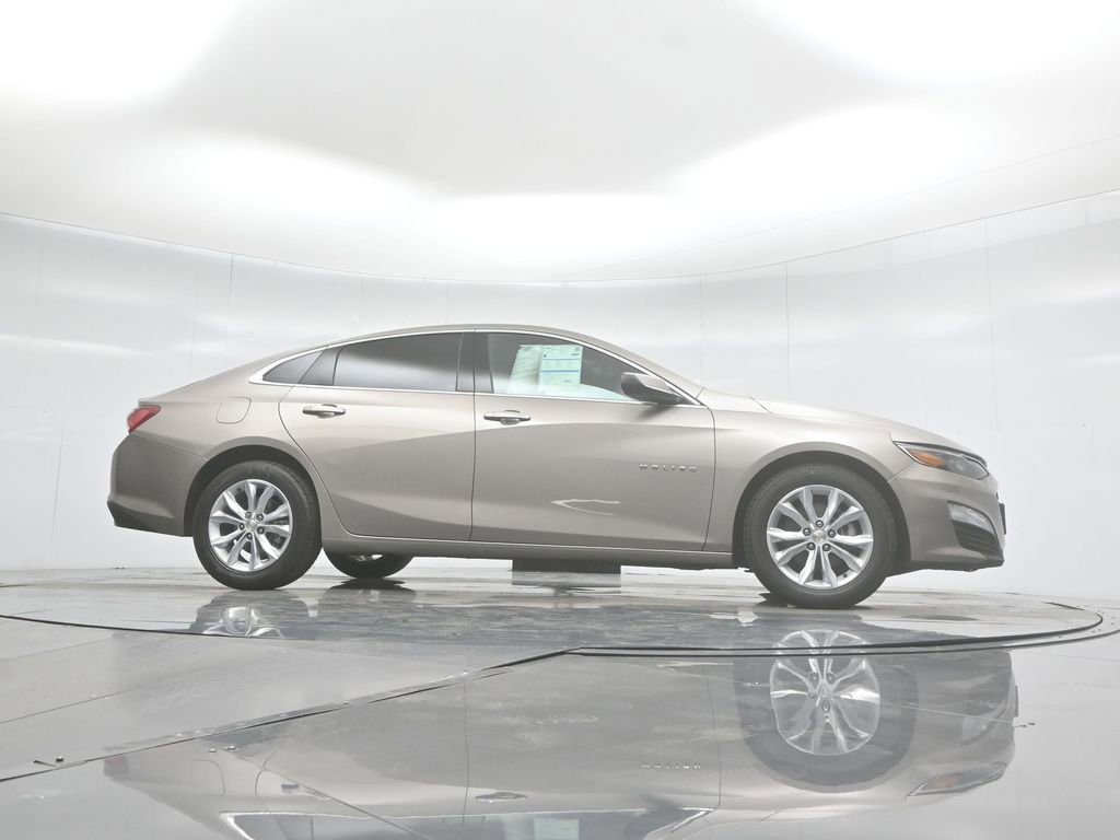 Used 2022 Chevrolet Malibu LT image 4