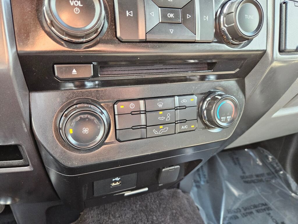 Used 2016 Ford F150 XLT image 22