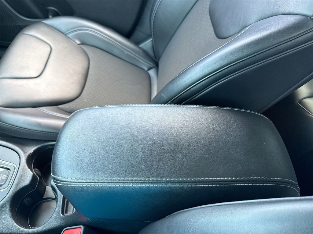 Used 2020 Jeep Cherokee Latitude Plus w/ Cold Weather Group image 21