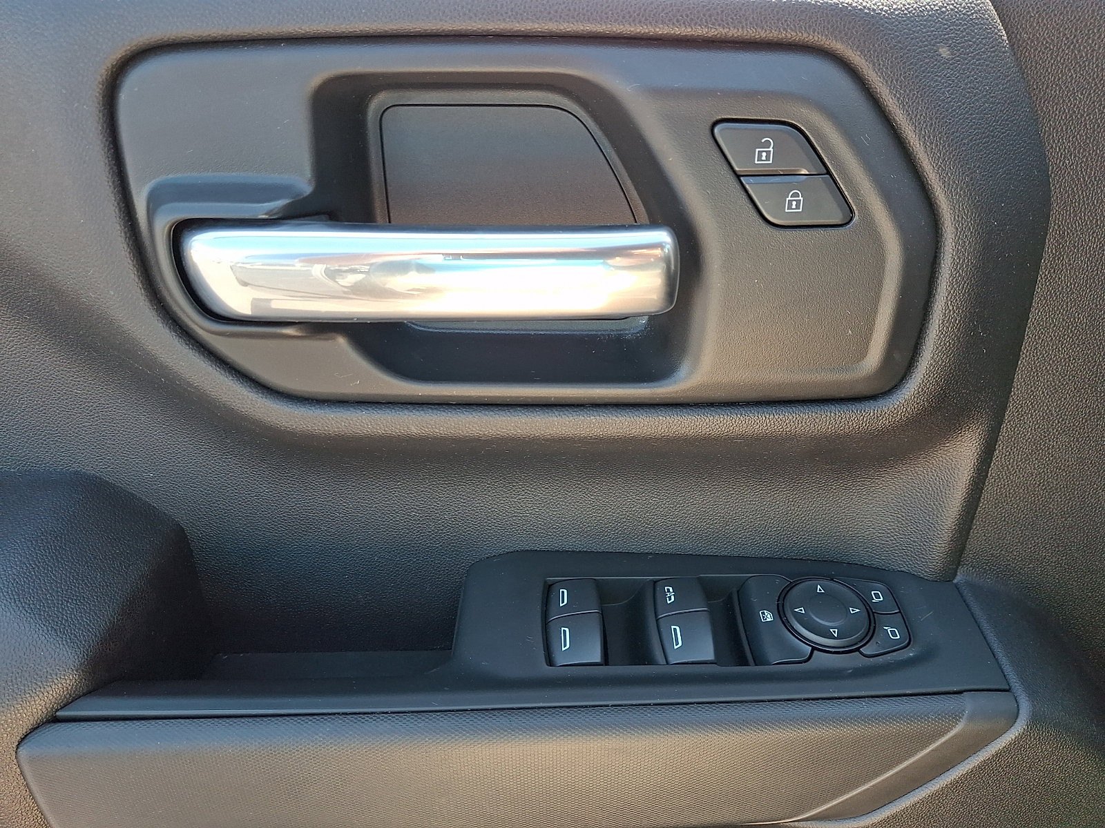 Certified 2024 Chevrolet Silverado 1500 Custom Trail Boss AWD/4WD image 12
