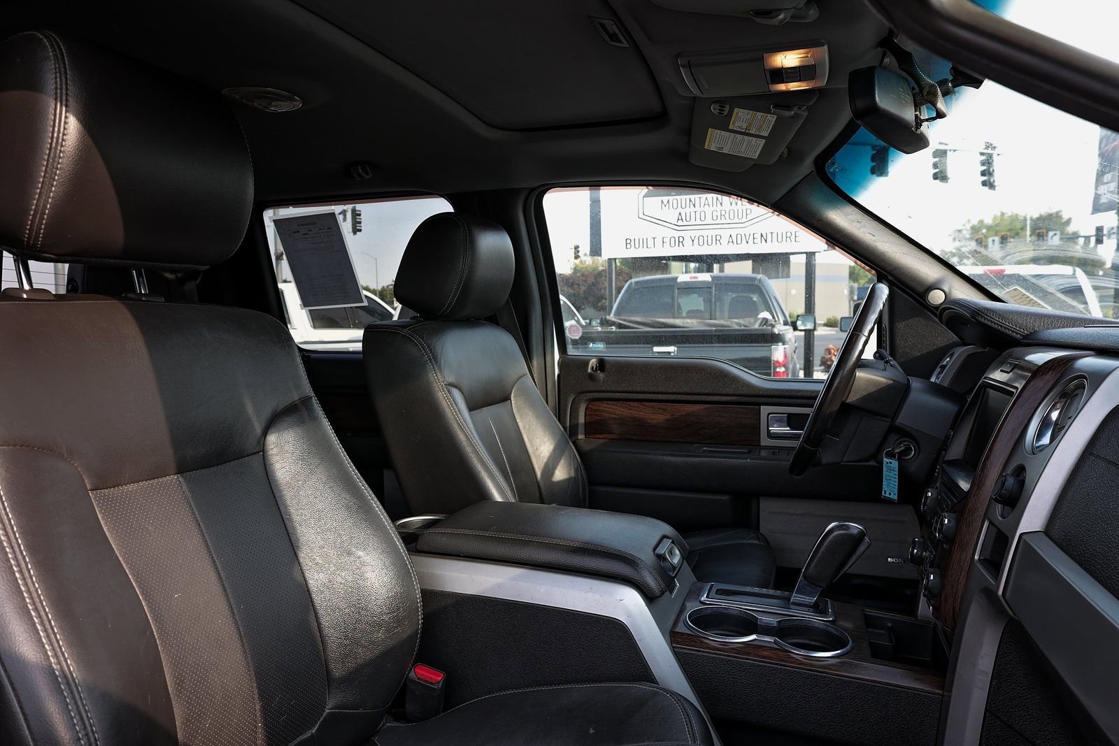 Used 2014 Ford F150 Lariat w/ Equipment Group 502A Luxury AWD/4WD image 25