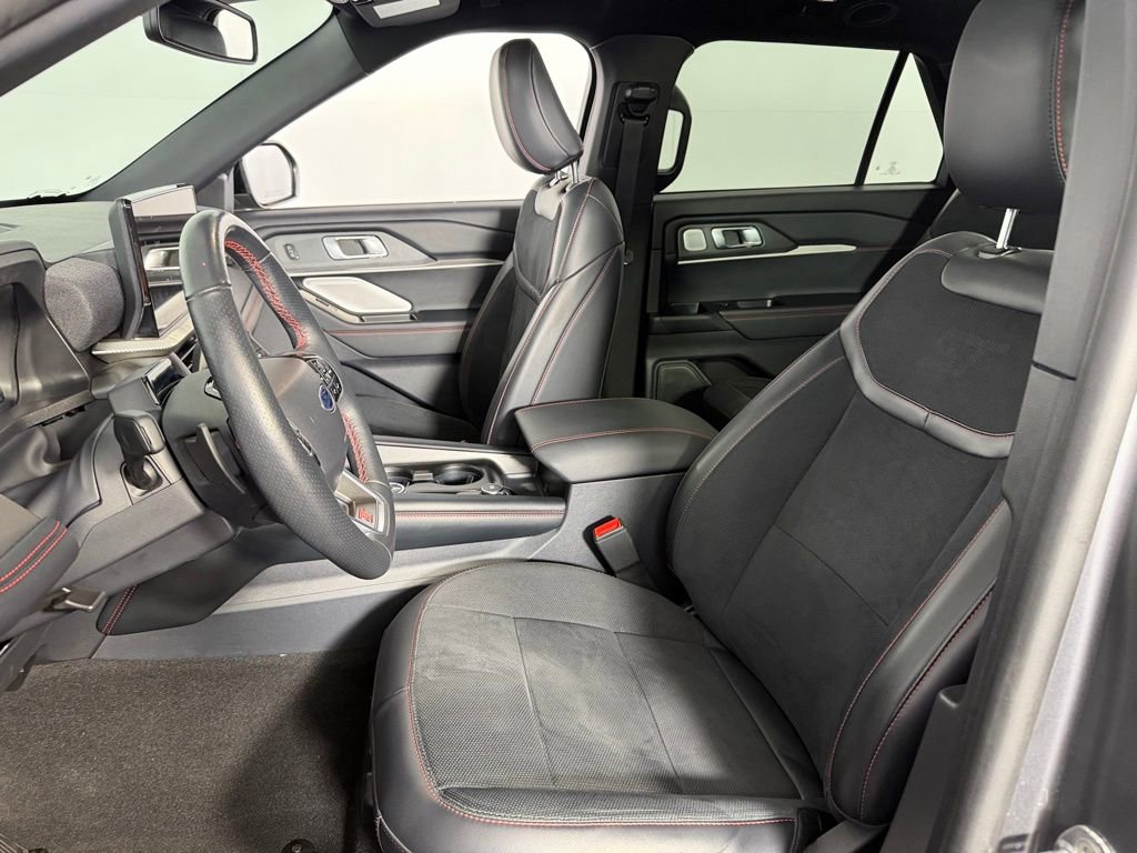 Used 2025 Ford Explorer ST w/ Sun And Sound Package AWD/4WD image 22