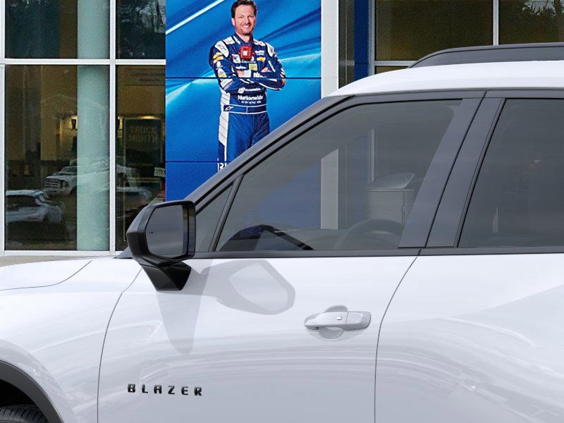 New 2026 Chevrolet Blazer LT w/ Convenience Package FWD image 14