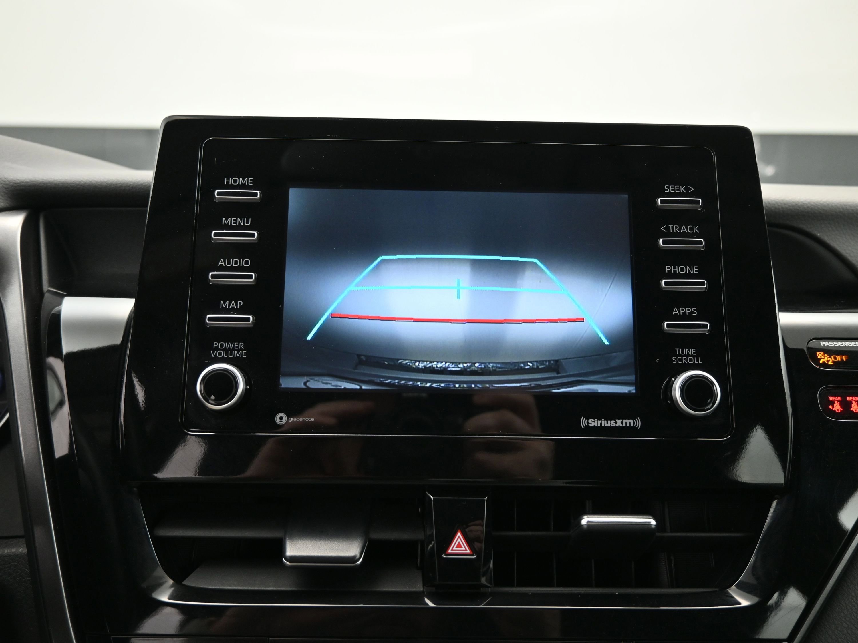 Used 2024 Toyota Camry SE image 18