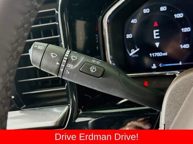 Used 2026 GMC Sierra 1500 SLT AWD/4WD image 15