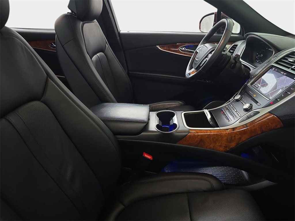 Used 2019 Lincoln Nautilus Reserve w/ Ultimate Package image 11