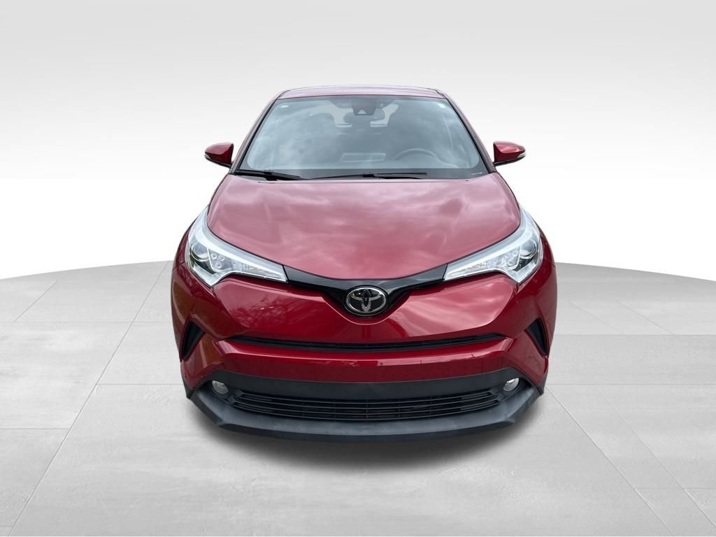 Used 2018 Toyota C-HR XLE image 3