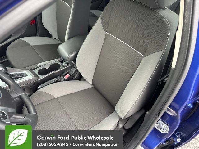 Used 2012 Ford Focus SE FWD image 23