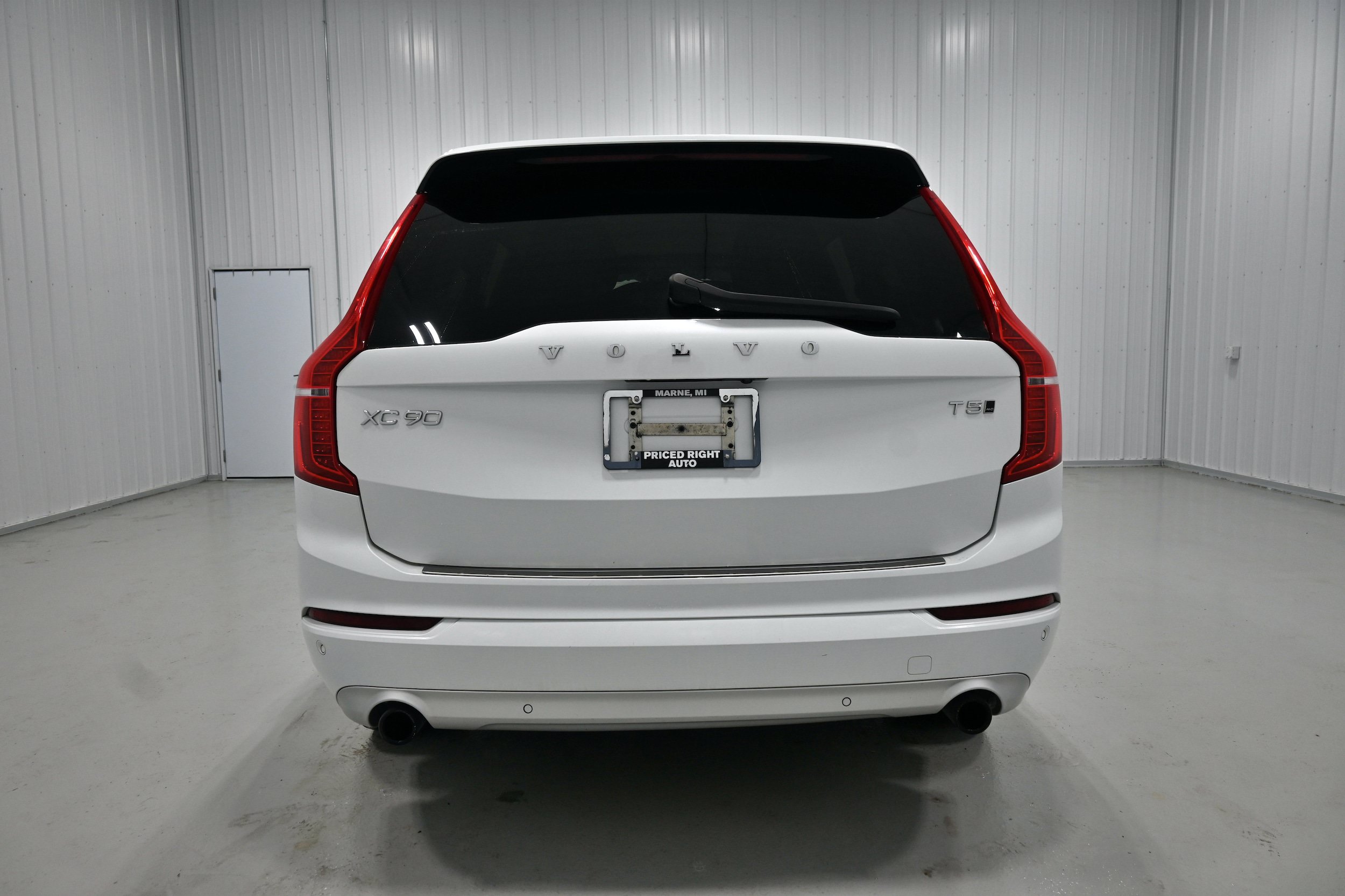 Used 2018 Volvo XC90 T5 Momentum AWD/4WD image 33