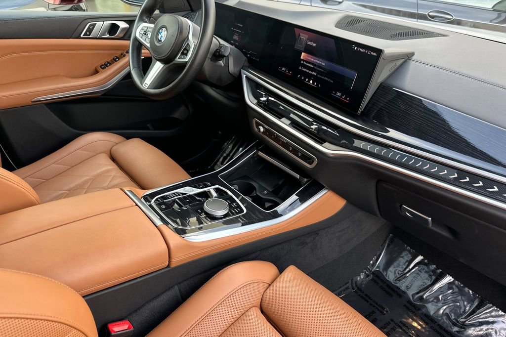 Used 2024 BMW X5 sDrive40i w/ M Sport Package image 17