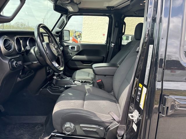 Used 2022 Jeep Wrangler Unlimited Sahara w/ Dual Top Group image 72