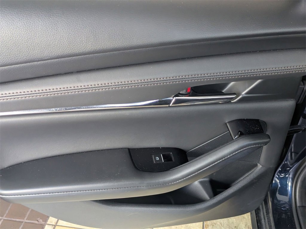 Used 2025 MAZDA MAZDA3 s image 27