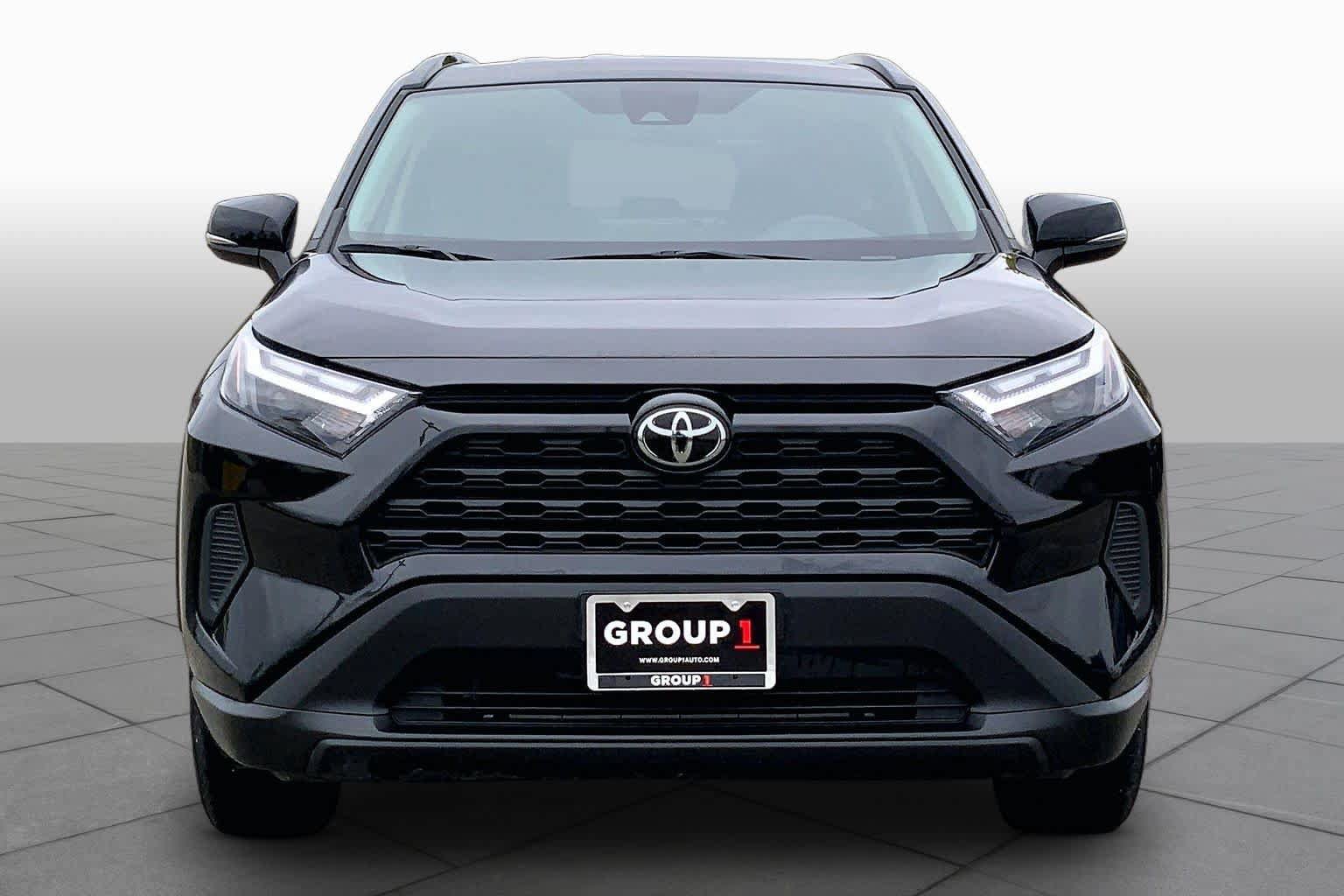 Used 2024 Toyota RAV4 XLE FWD image 3
