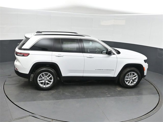 New 2025 Jeep Grand Cherokee Laredo image 29