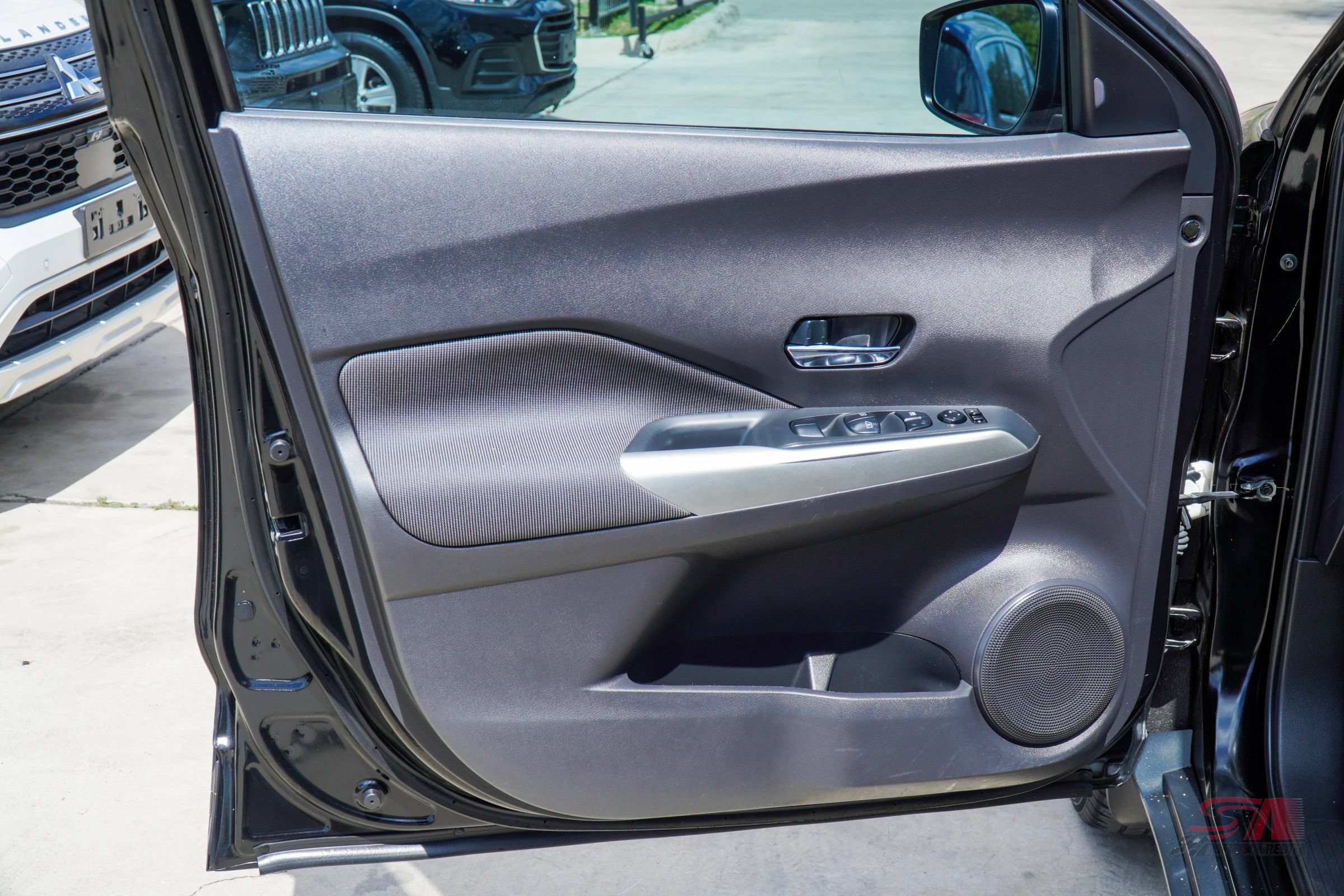 Used 2020 Nissan Kicks SV FWD image 13
