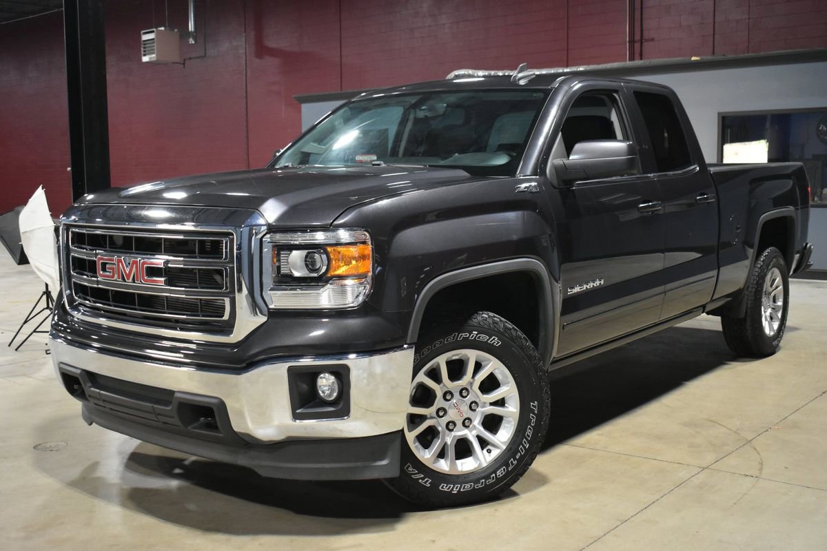 Used 2015 GMC Sierra 1500 SLE w/ SLE Value Package image 4