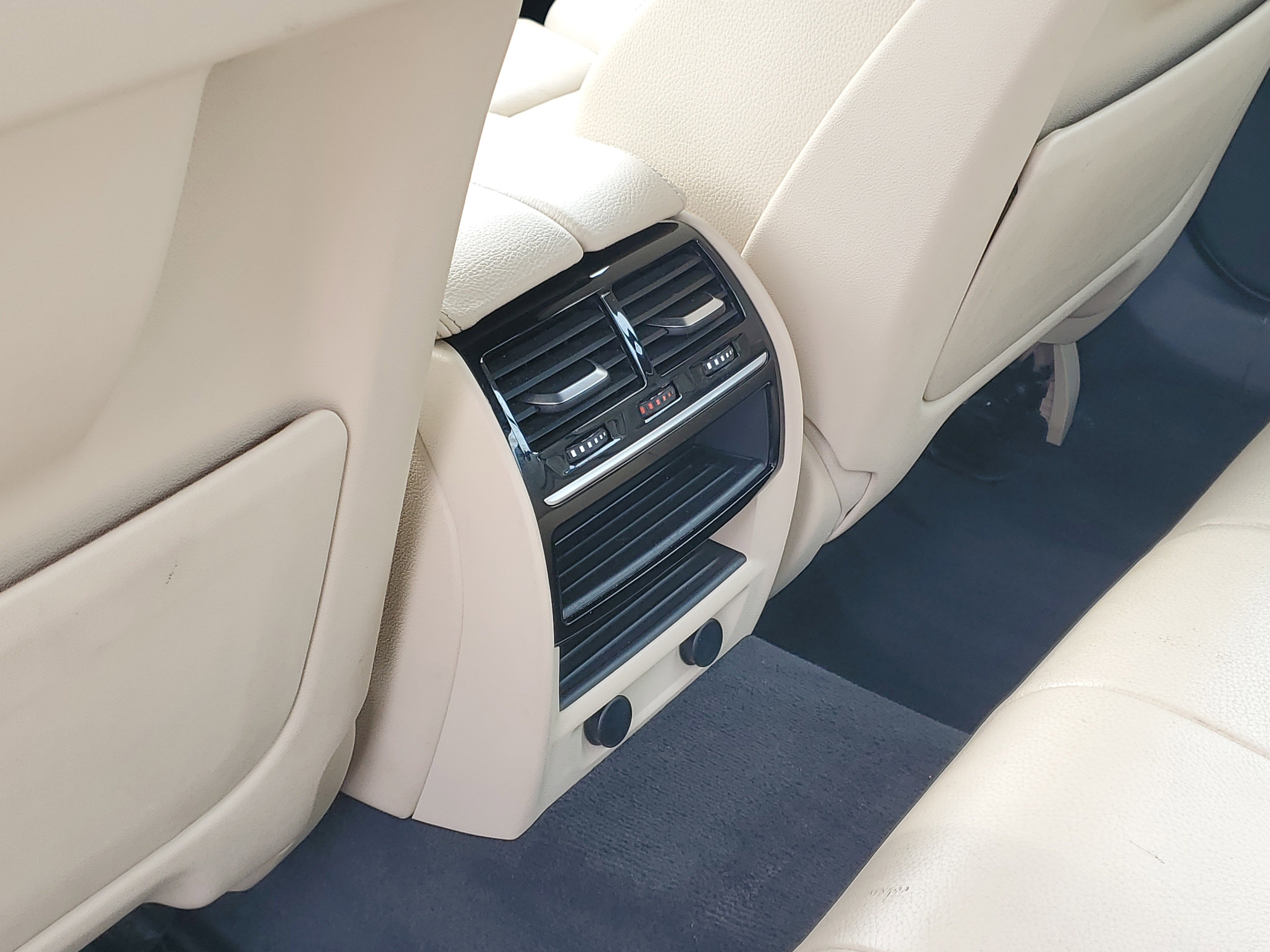 Used 2018 BMW 530i xDrive image 26