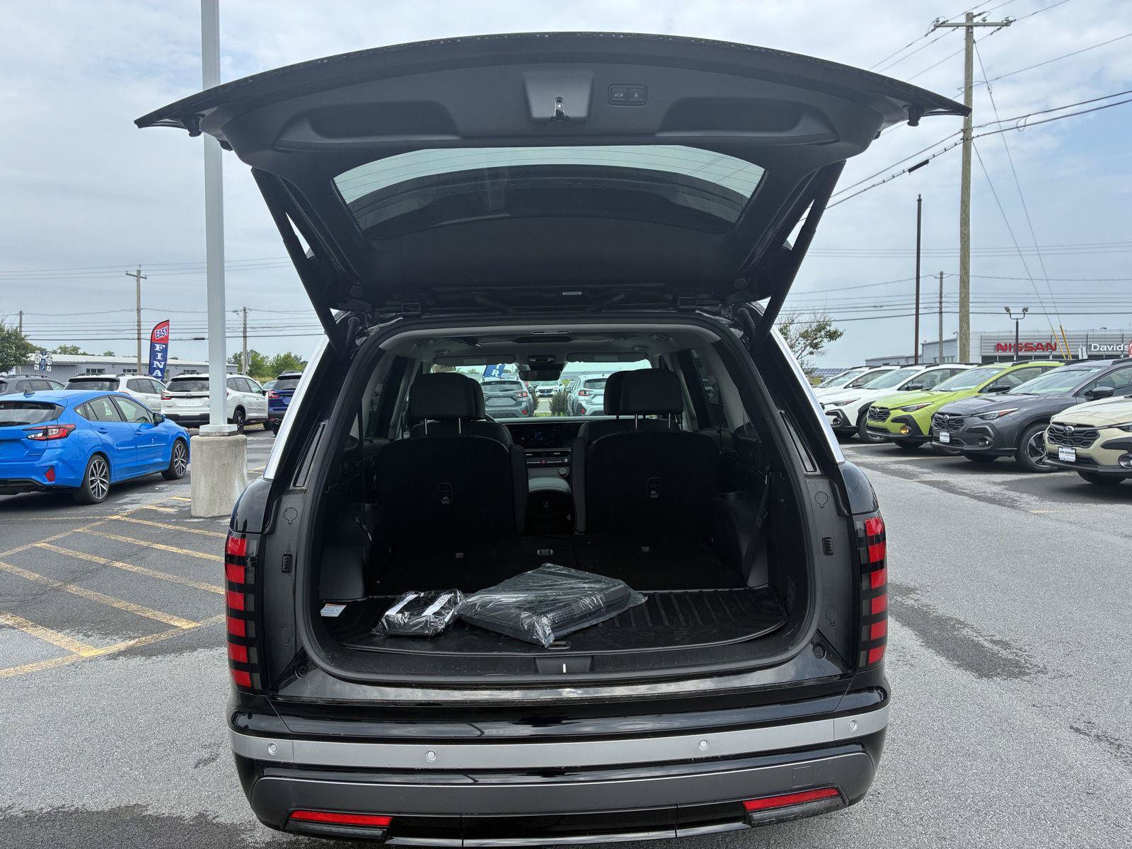 Used 2026 Hyundai Palisade Limited AWD/4WD image 9