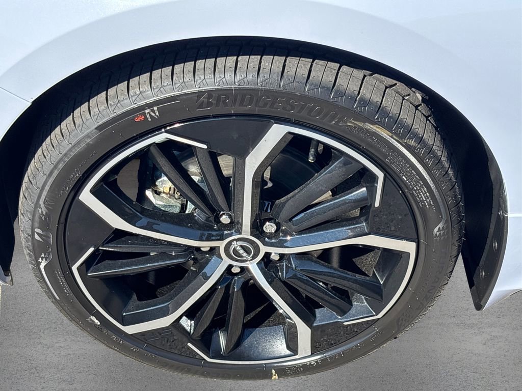 New 2025 Nissan Altima 2.5 SR image 12