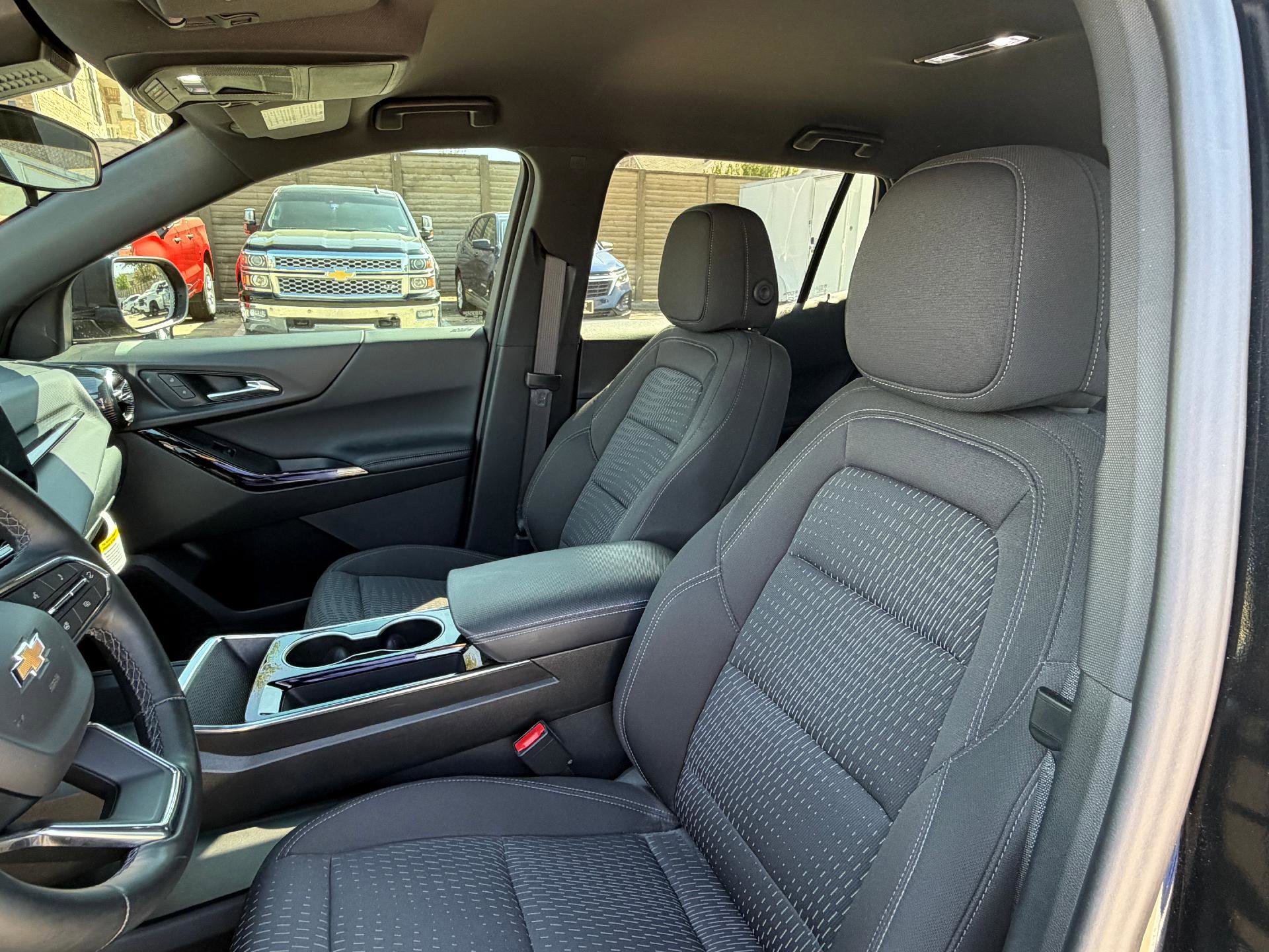 Used 2025 Chevrolet Equinox LT image 17