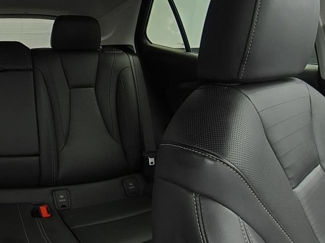 Used 2024 Buick Envision Preferred AWD/4WD image 27