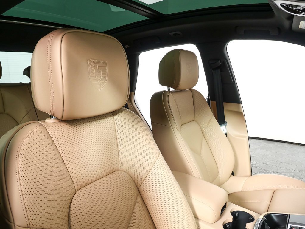 New 2026 Porsche Macan image 25