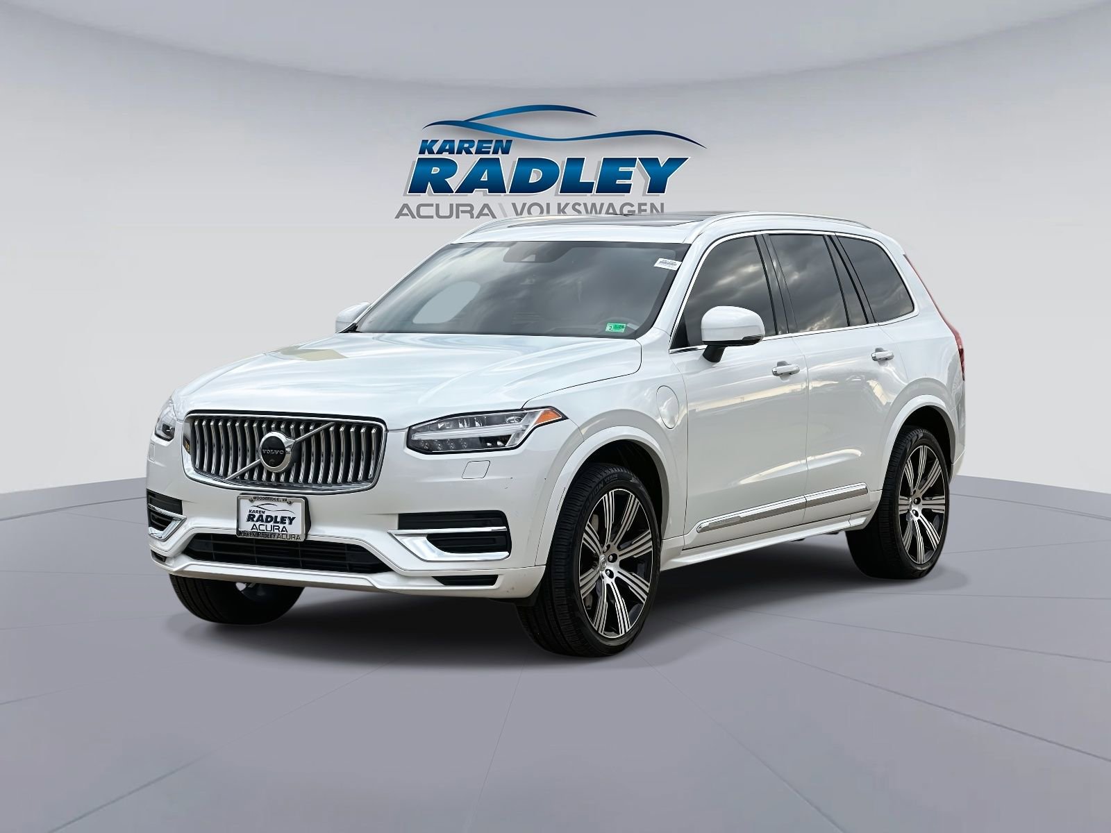 Used 2022 Volvo XC90 T8 Inscription w/ Advanced Package image 5