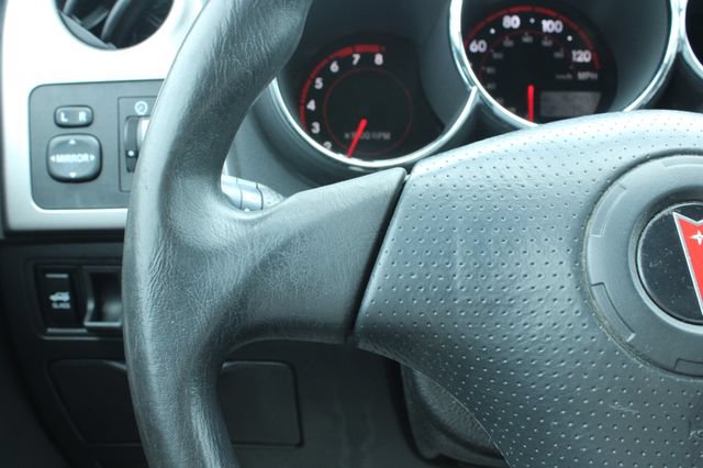 Used 2006 Pontiac Vibe w/ Preferred Package FWD image 21