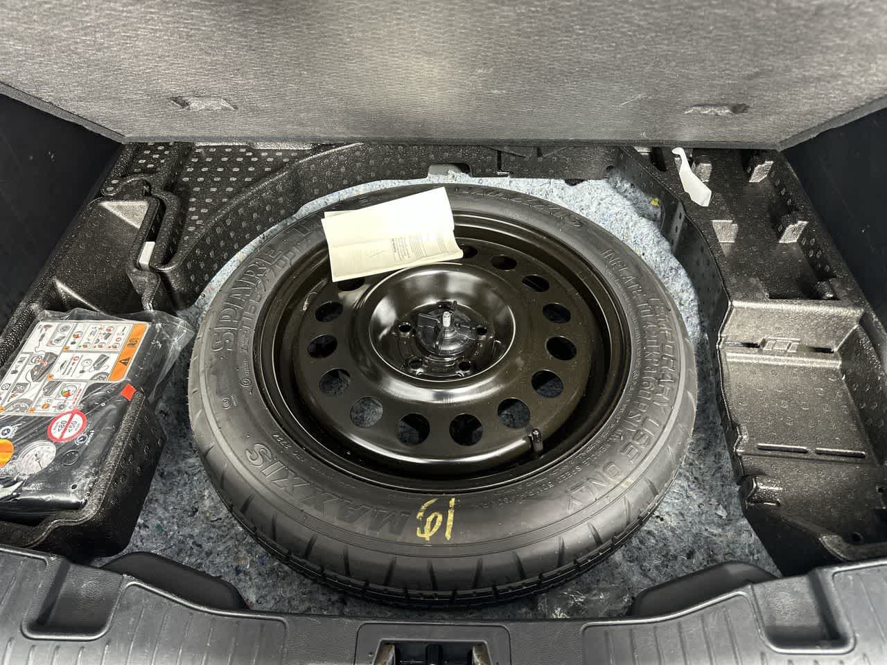 Used 2025 Ford Escape ST-Line FWD image 26