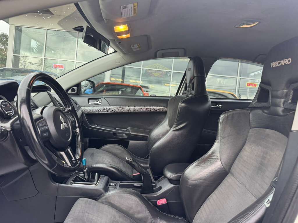 Used 2012 Mitsubishi Lancer Evolution GSR image 7