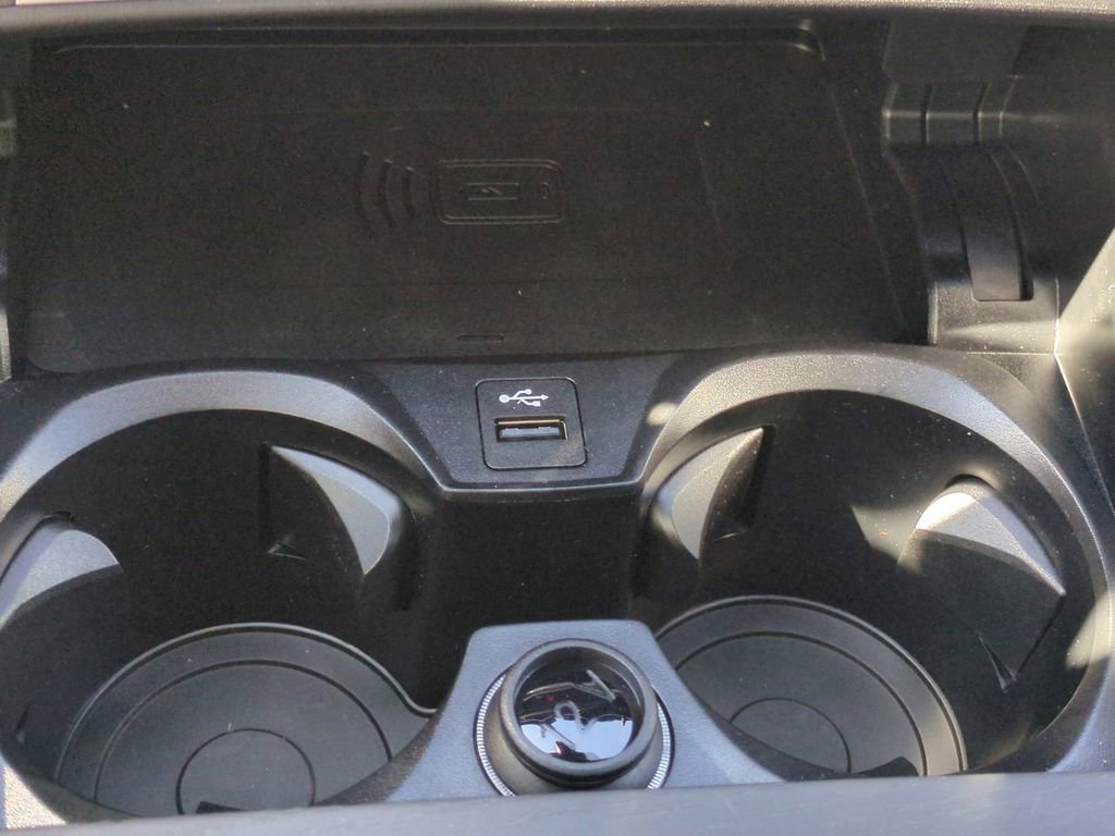 New 2026 BMW 330i Sedan w/ Premium Package image 23