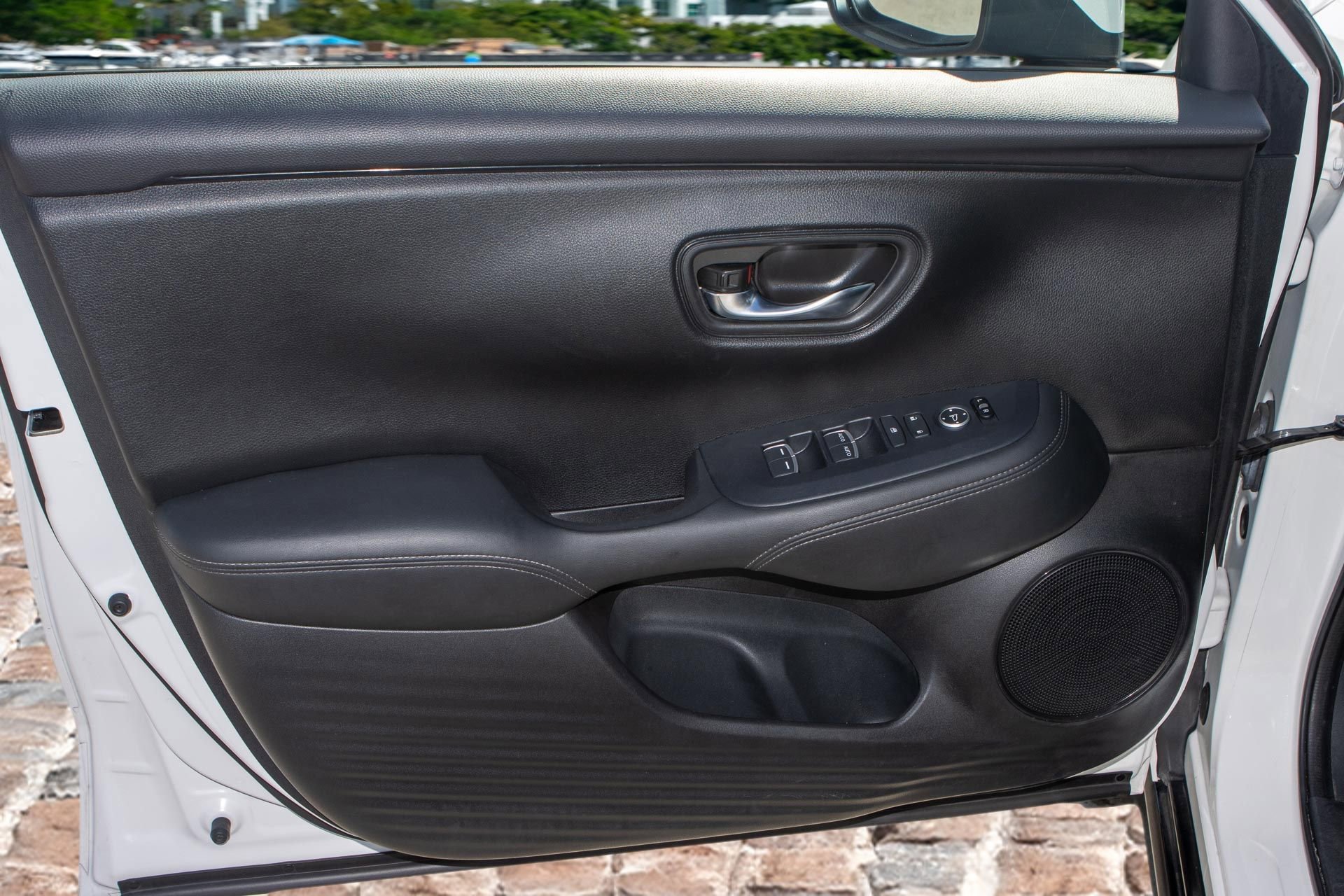 Certified 2023 Honda HR-V EX-L image 10