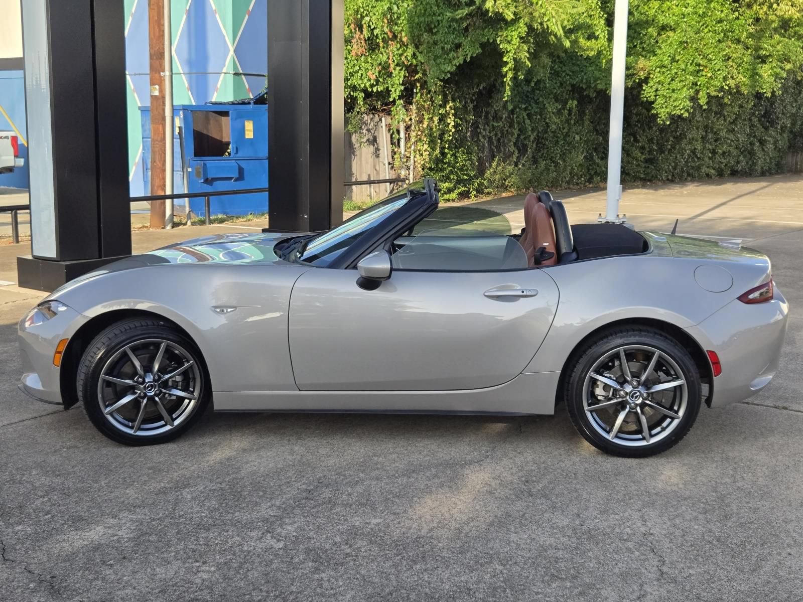 Certified 2023 MAZDA MX-5 Miata Grand Touring RWD image 11