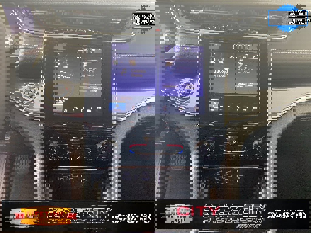 Used 2023 Jeep Grand Cherokee Laredo image 20